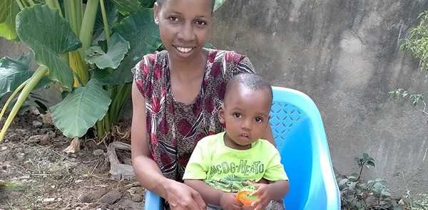 Compassion niverplast moeder baby project